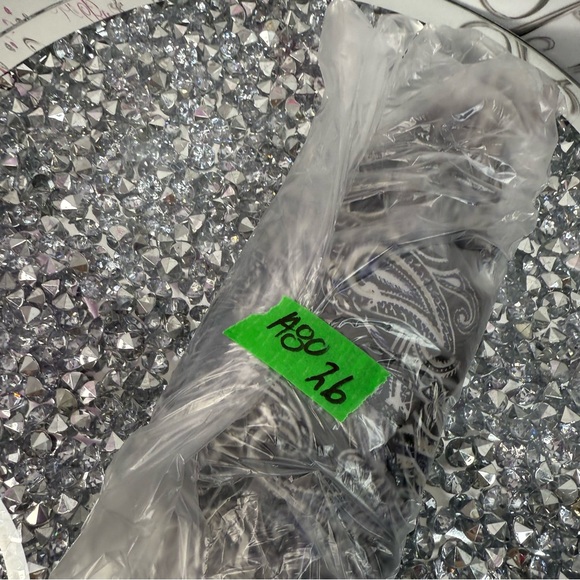 White House Black Market shirt ruffles Black and White Paisley Tank Top - Picture 9 of 9